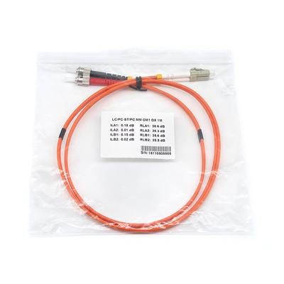 OM1 Cordão de fibra óptica FTTH Certificado CE APC Single Mode