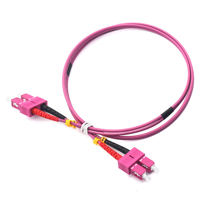 Cordão de parche de fibra óptica de alto desempenho OM4 MM SC PC para SC PC para transmissão de dados sem conexões