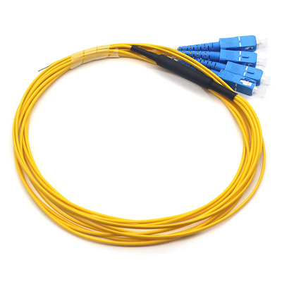 Amarelo UPC Fibra Óptica Patch Cord Pigtail 4 núcleos PVC Jaqueta