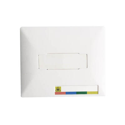 Caixa terminal FTTH de 4 portas branca com adaptadores SC LC