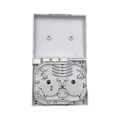 Caixa terminal FTTH de 4 portas branca com adaptadores SC LC