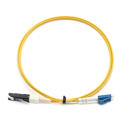 Cordão de parches de fibra óptica de modo único com PVC duplex LC UPC a VF45 para soluções de banda larga de fibra