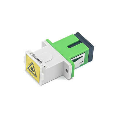 Adaptador SC de fibra óptica com obturador automático de volta, perda de inserção de 0,2 dB e flange de durabilidade de 500 ciclos